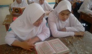 Sebelum KBM, Siswa Diwajibkan Membaca Alquran