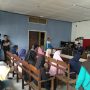 Warga Cisel Keluhkan Pelayanan Adminduk