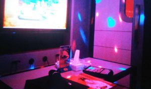 Tempat Karaoke Terancam Ditutup