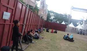 Lapang Prawatasari Rusak Pasca Konser Espreso Lapang Prawatasari Rusak Pasca Konser Espreso