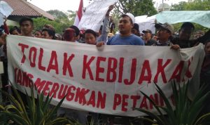 Ribuan Petani Jaring Apung Resah Kolamnya Ditertibkan