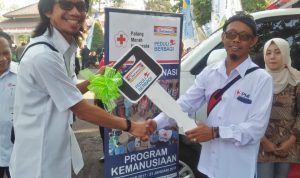 PMI Dapat Bantuan Armada Ambulans