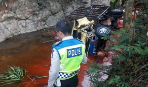 Colt Disel Terjun ke Jurang, Pengemudi dan Penumpang Luka-luka