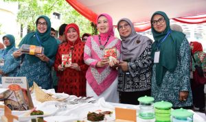 Program 'Hati'nya PKK Hasilkan Bahan Pangan Rumah Tangga Program 'Hati'nya PKK Hasilkan Bahan Pangan Rumah Tangga