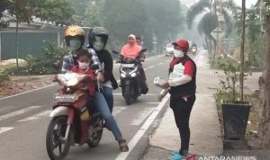 Dampak Kabut Asap, PMI Riau Sebar 70 Ribu Masker