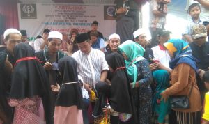 Ratusan Anak Yatim Mendapatkan Santunan