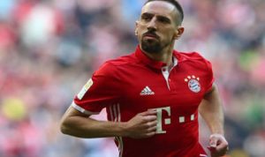 Dorong Hakim Garis, Ribery di Skors Tiga Pertandingan