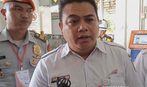 Bahaya! Jangan Lempar Batu ke Arah Kereta Api