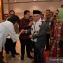 Ma'ruf Amin dan Satire Garis Tangan Menteri