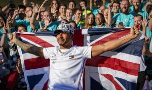 Orangtua Saksikan Langsung Lewis Hamilton Raih Juara Dunia F1 Enam Kali