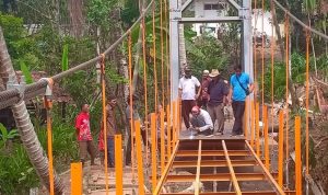 Pemprov Bangun Jembatan Gantung di Gelaranyar