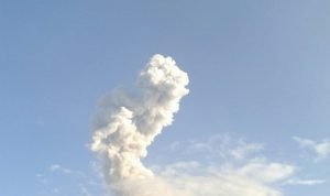 Gunung Merapi Pagi Ini Letuskan Awan Panas Setinggi 1.500 Meter