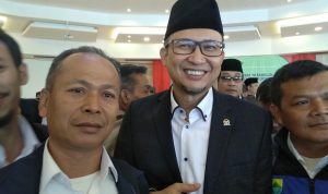 Bicara Pilkada, Ecky Tunggu Keputusan PKS