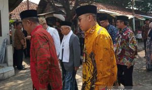 Kunjungi Cirebon, Ma'ruf Amin Ziarah ke Makam Sunan Gunung Jati