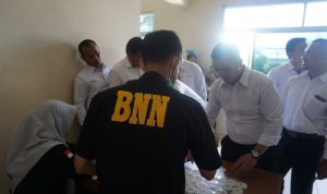 Ratusan Personil Polres Cianjur Dites Urine