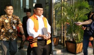 KPK Geledah Kantor BPR Indramayu