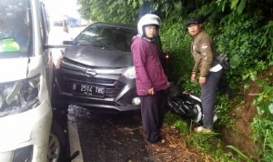 Mobil dan Motor Terlibat Laka di Ciloto, Diduga Akibat Tumpahan Solar