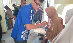 Peduli Sesama, BUMDes Mantap Cianjur Bantu Warga Kurang Mampu