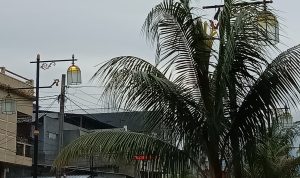 Warga Was-was, Lampu PJU Jalan Suroso Dua Kali Jatuh Timpa Kendaraan