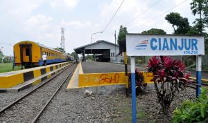 Nostalgia Sambil Wisata Sejarah Jalur Kereta Api Bogor-Cianjur