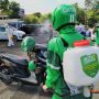 Lawan Korona, Grab Cianjur Bagi-bagi Masker dan Semprot Disinfektan