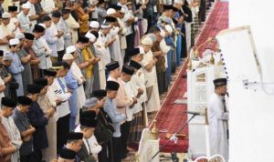 MUI Cianjur Putuskan Tetap Gelar Salat Tarawih di Masjid, Jemaah Diimbau Pakai Masker