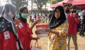 PMI Cianjur Bagikan 250 Paket Berisi Masker, Sabun dan Hand Sanitizer