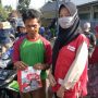 PMI Cianjur Bagikan Paket PHBS ke Warga di Bojongmeron