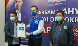 Demokrat Resmi Usung Oting-Wawan Setiawan