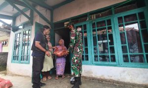 Kopassus Berbagi di Kaki Gunung Gede Pangrango