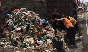 Rumah Singgah Cipanas Masih Temukan Tumpukan Sampah yang Dibuang Sembarangan