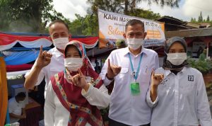 Pilkada Cianjur, Tb Mulyana dan Keluarga Nyoblos di TPS 10 Desa Cipendawa Pacet