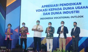 PLN Raih Penghargaan Pendidikan Vokasi dari Kemendikbud