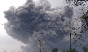 Status Gunung Semeru Masih ada Letusan