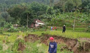 Dewan Minta Pemkab Cianjur Perhatikan Warga Terdampak Bencana