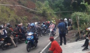 Longsor di Ruas Jalan Cibeber-Campaka, Begini Kondisinya