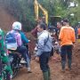 Jalan Mariwati Sukaresmi Cianjur yang Tertutup Longsor Sudah Bisa Dilalui Kendaraan