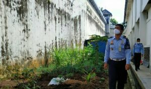 Cegah Pelarian, Setiap Jengkal Area Brandgang Lapas Cianjur Diperiksa