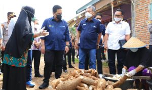 Serap Aspirasi, Menteri BUMN dan Dirut BRI Kunjungi Pengusaha Mikro di Lampung