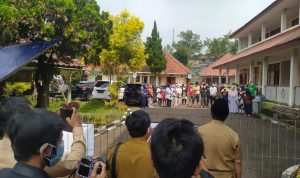 Bupati dan Wabup Cianjur Semangati Nakes yang Jalani Isolasi di BBPK Ciloto