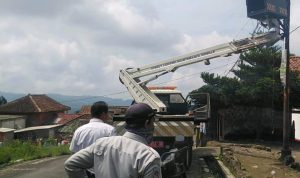 Geber Program Cianjur Ca'ang, Dishub Pasang PJU di Sejumlah Titik Rawan