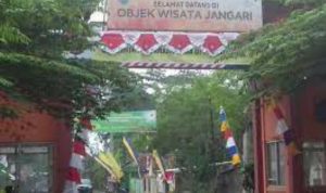 Objek Wisata Kembali Buka, Pengunjung Masih Sepi