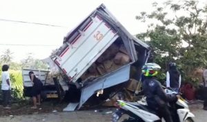 Laka di Bangbayang Cianjur, Tronton Tabrak Tronton, Satu Orang Tewas