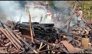 Tungku Lupa Dimatikan, Rumah Ludes Terbakar