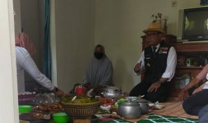 Ngaliwet di Rumah Warga Penerima Manfaat Rutilahu, Ridwan Kamil: Alhamdulillah ya bu, pak rumahnya sudah bagus