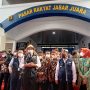 Resmikan Pasar Rakyat Jabar Juara di Kabupaten Cirebon, Ridwan Kamil: Agar ekonomi rakyat menjadi nomor satu lagi