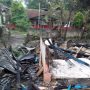 Sebuah Rumah Milik Warga di Karangtengah Cianjur Ludes Terbakar