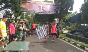 Sinergitas Yon Armed 5/105 Tarik dan Sat Brimob Polda Jabar Gelar Orienteering