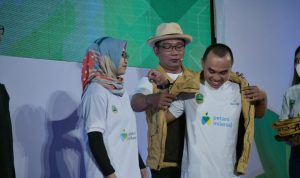 Jawa Barat Resmi Wisuda 1.249 Petani Milenial