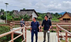 Pondok Obyek Wisata Pandanwangi Dibiarkan Rusak